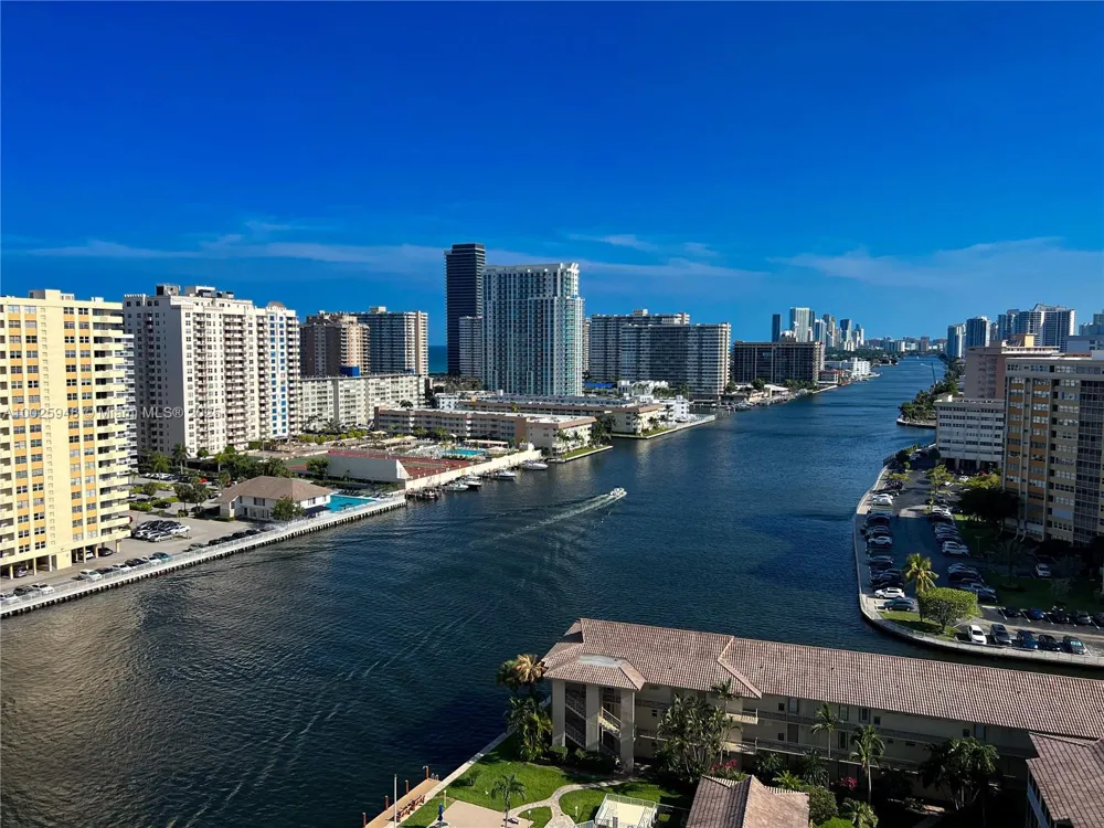 2602 E HALLANDALE BEACH BLVD #1605 Hallandale Beach, FL 33009
