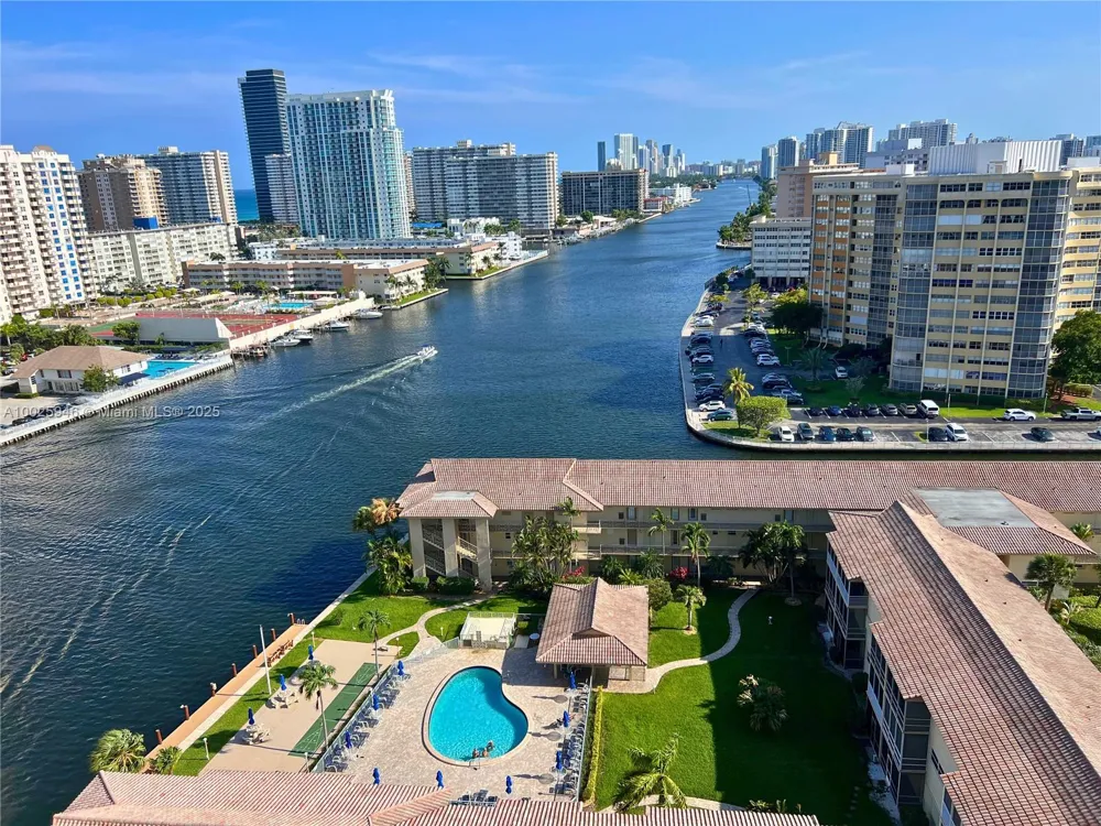2602 E HALLANDALE BEACH BLVD #1605 Hallandale Beach, FL 33009