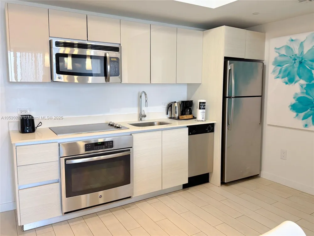 2602 E Hallandale Beach #2008A Hallandale Beach, FL 33009