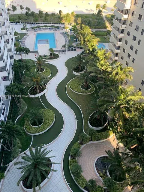 100 Lincoln Rd #1219 Miami Beach, FL 33139
