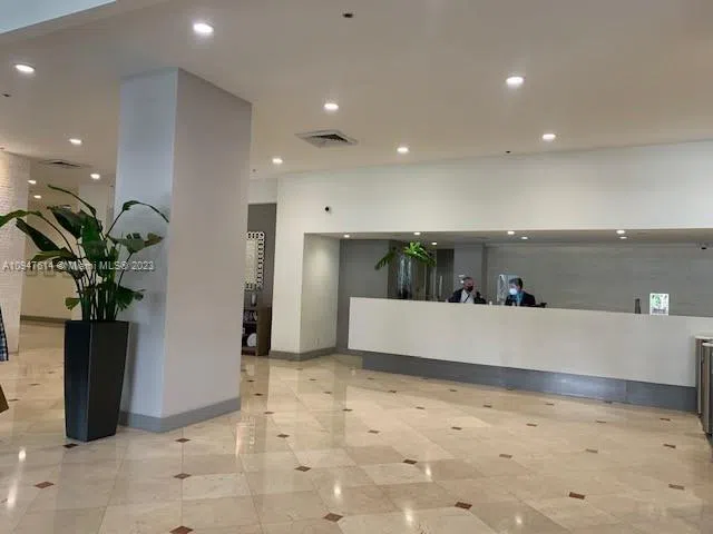 100 Lincoln Rd #1219 Miami Beach, FL 33139