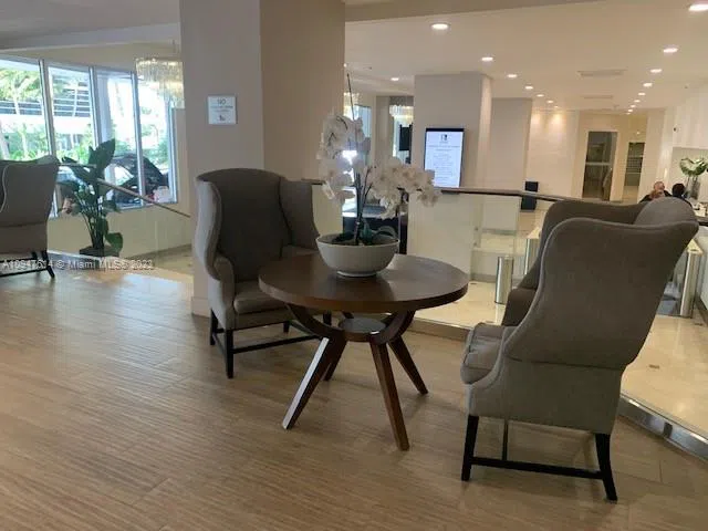 100 Lincoln Rd #1219 Miami Beach, FL 33139