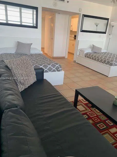 100 Lincoln Rd #1219 Miami Beach, FL 33139