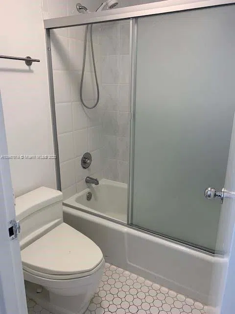 100 Lincoln Rd #1219 Miami Beach, FL 33139