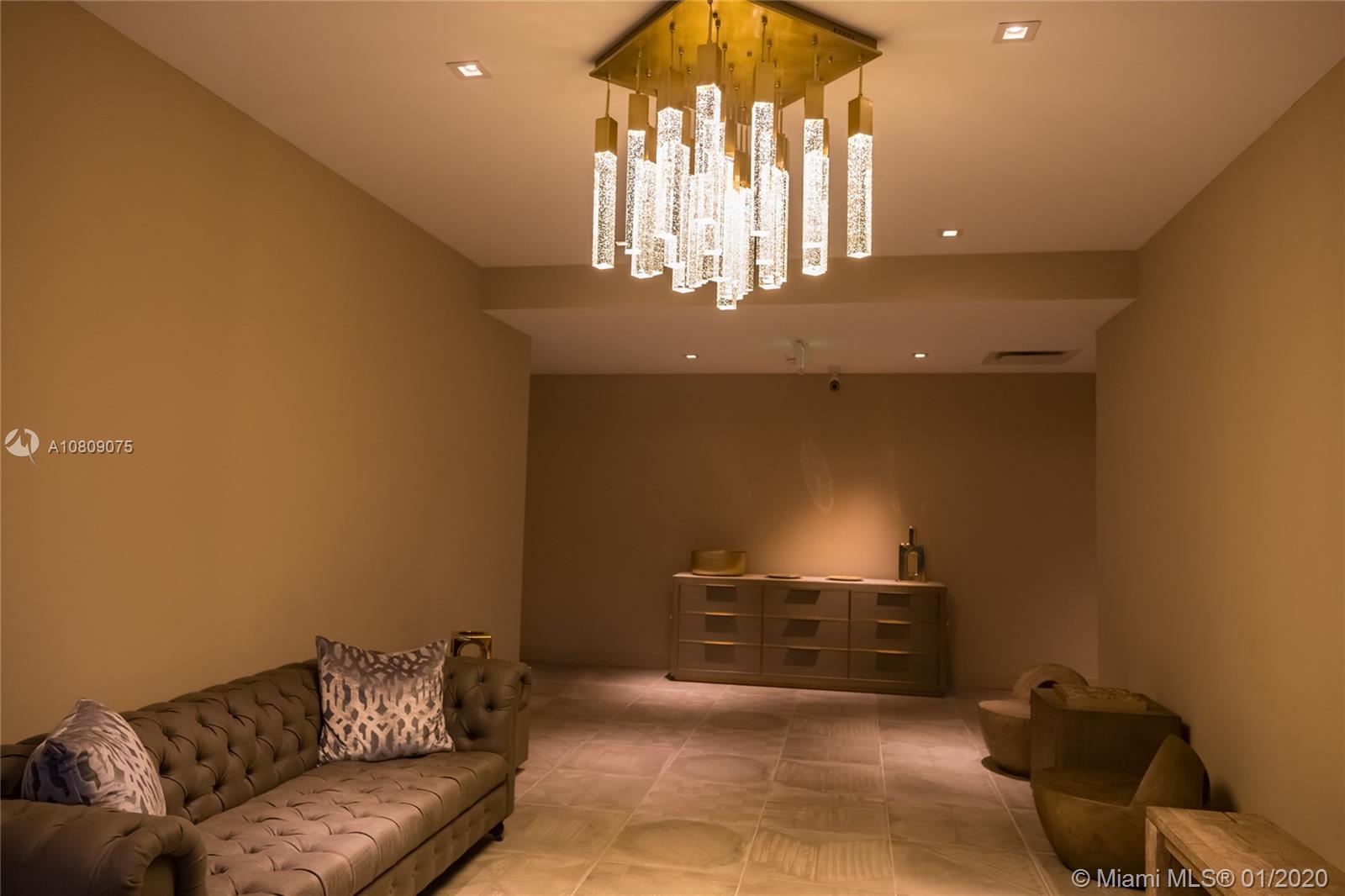 777 Ocean Dr #N311 Hollywood, FL 33019