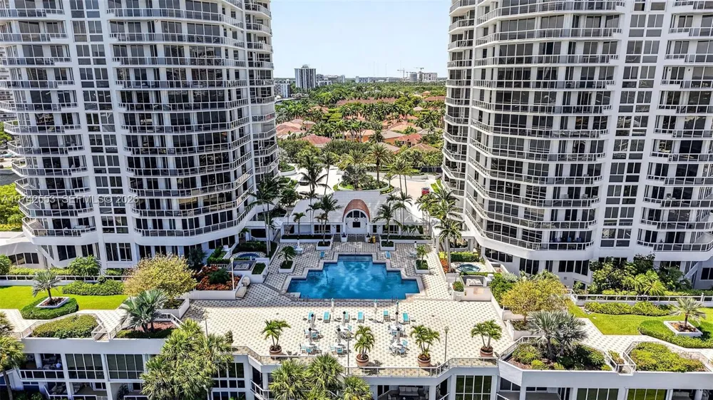 3802 NE 207th St #2802 Aventura, FL 33180