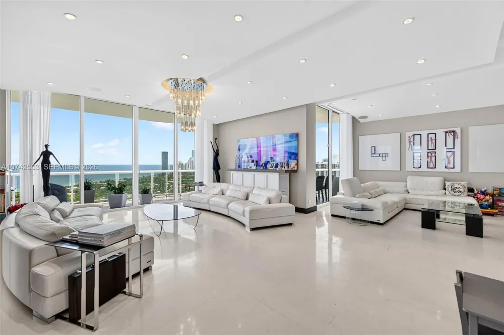 3802 NE 207th St #2802 Aventura, FL 33180