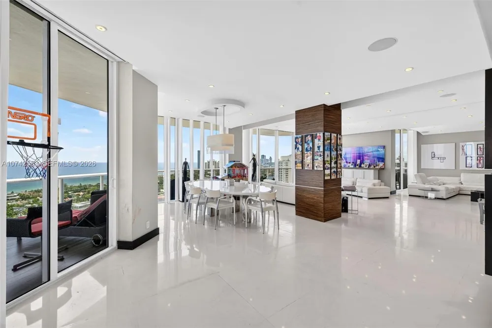 3802 NE 207th St #2802 Aventura, FL 33180