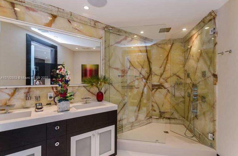 3802 NE 207th St #2802 Aventura, FL 33180