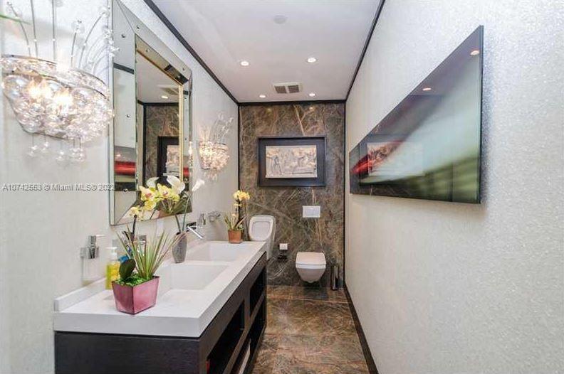 3802 NE 207th St #2802 Aventura, FL 33180