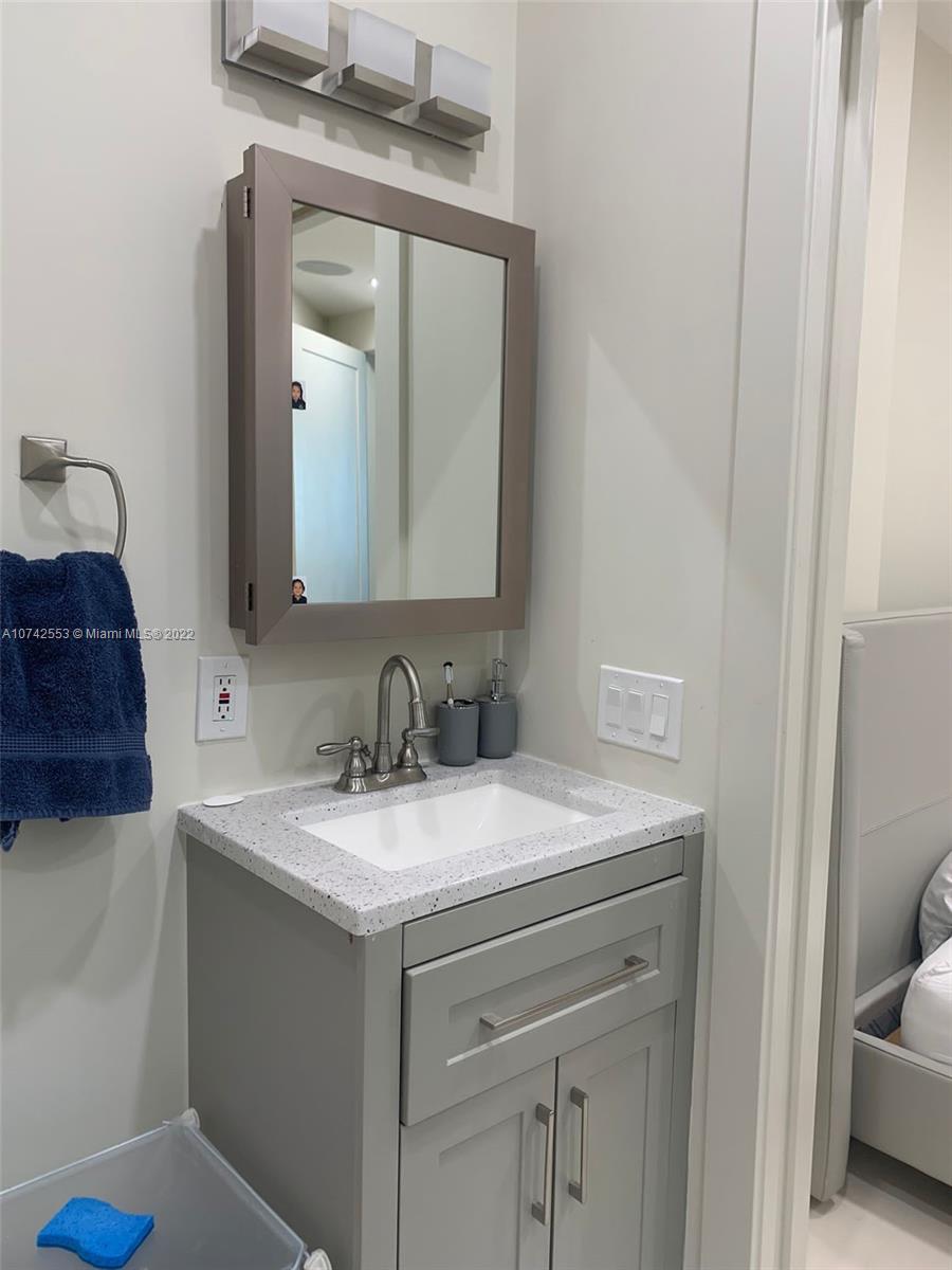 3802 NE 207th St #2802 Aventura, FL 33180