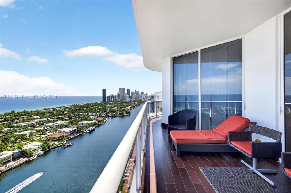 3802 NE 207th St #2802 Aventura, FL 33180