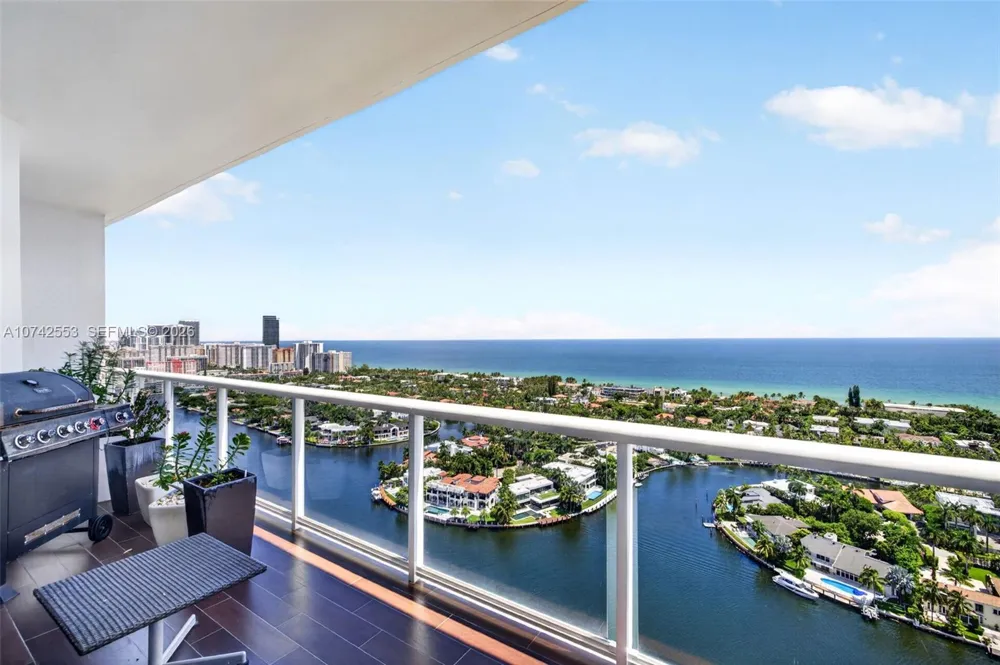 3802 NE 207th St #2802 Aventura, FL 33180