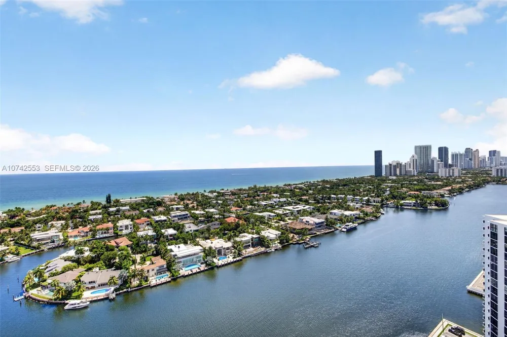 3802 NE 207th St #2802 Aventura, FL 33180