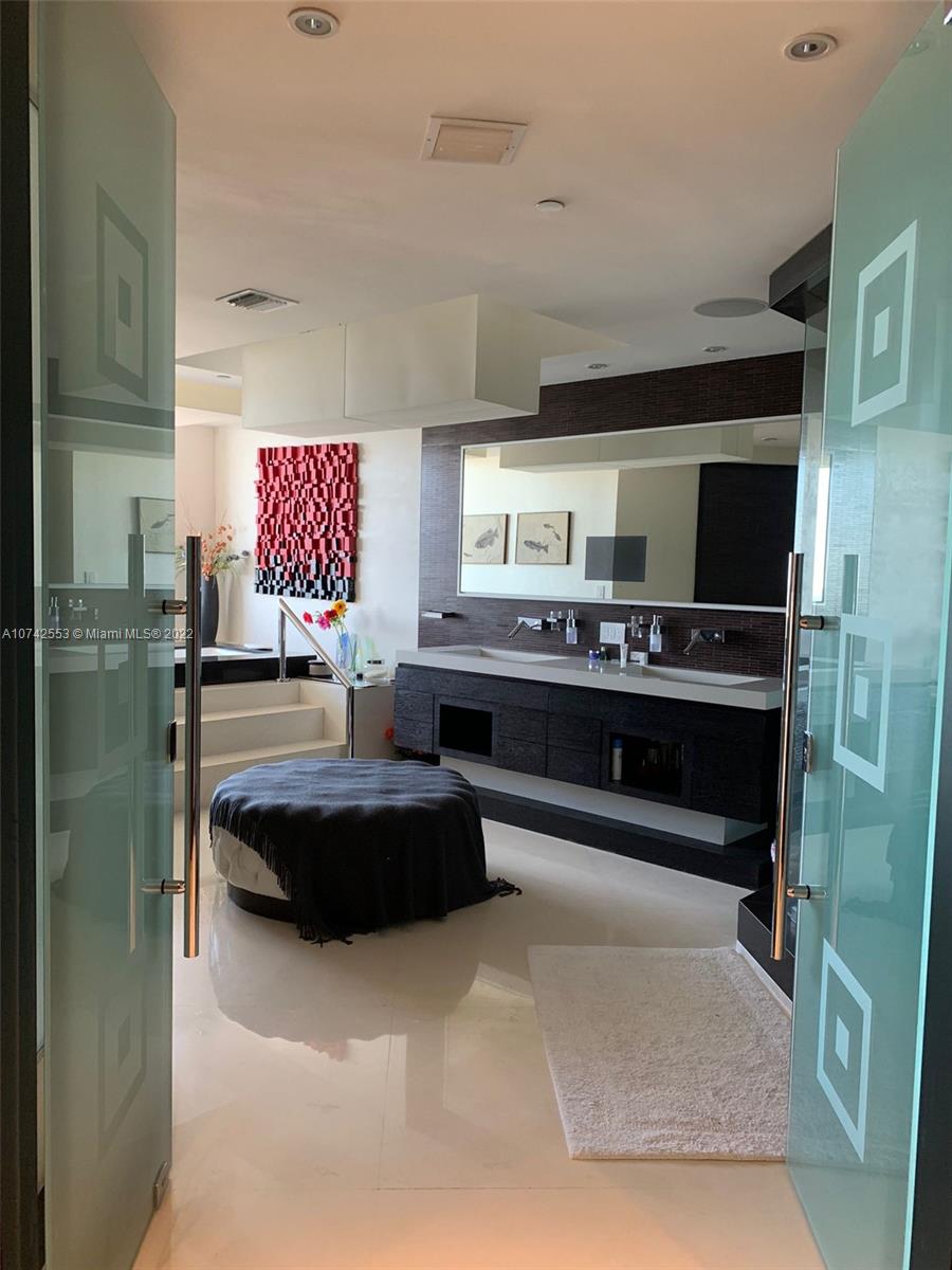 3802 NE 207th St #2802 Aventura, FL 33180