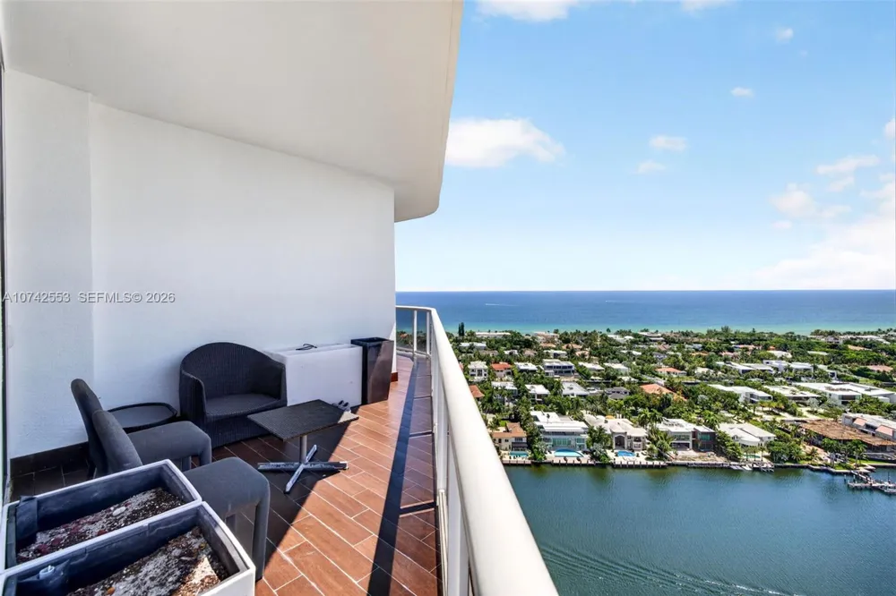 3802 NE 207th St #2802 Aventura, FL 33180