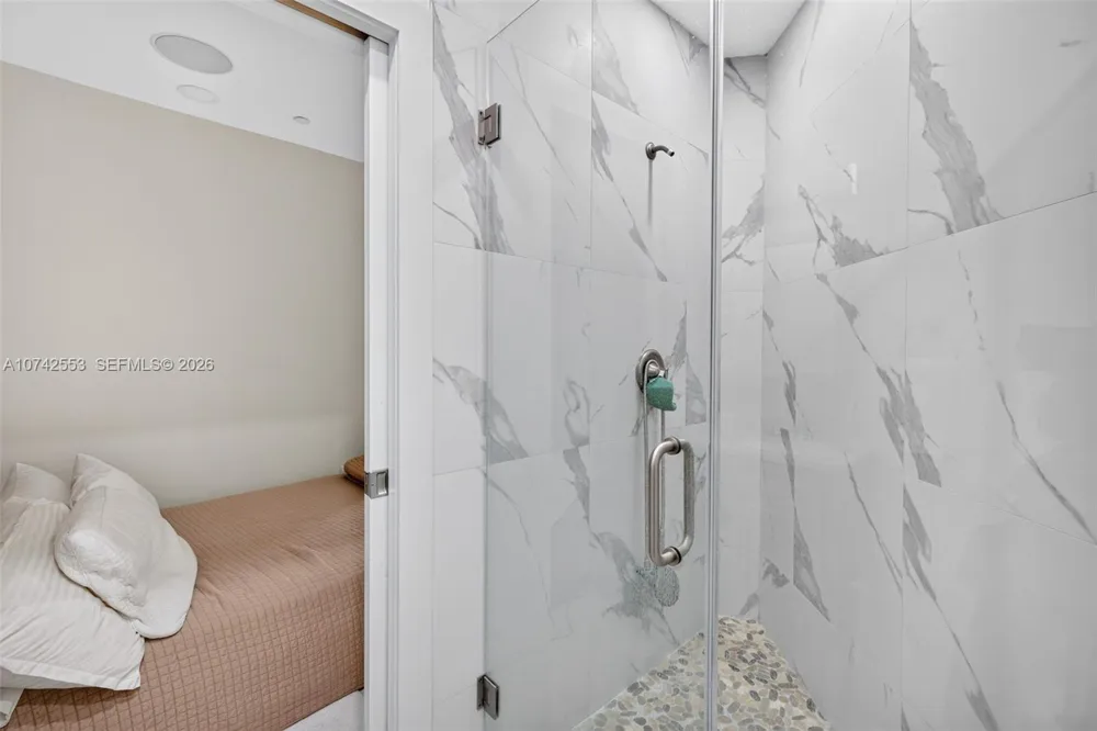 3802 NE 207th St #2802 Aventura, FL 33180