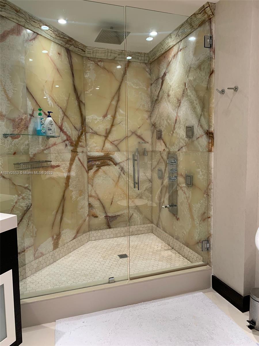 3802 NE 207th St #2802 Aventura, FL 33180