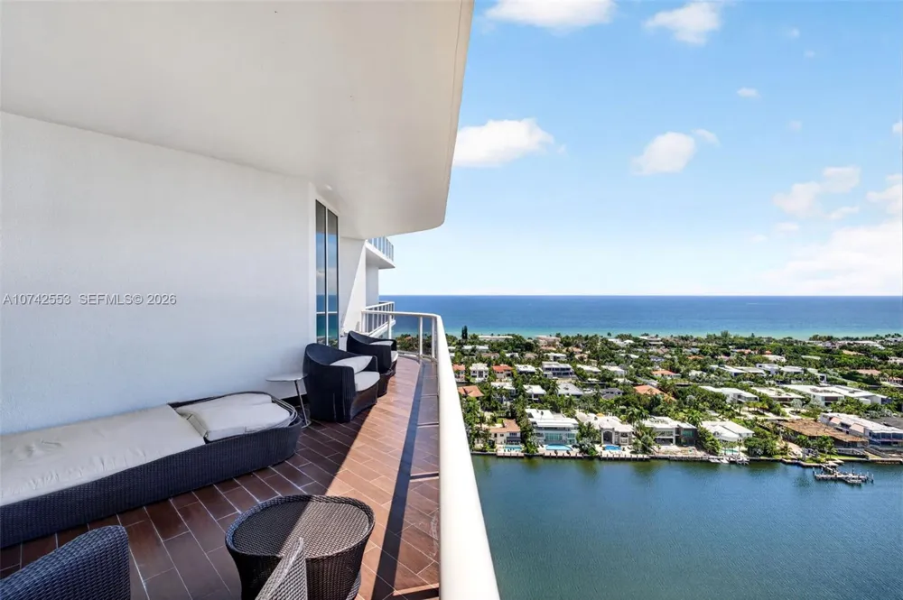 3802 NE 207th St #2802 Aventura, FL 33180