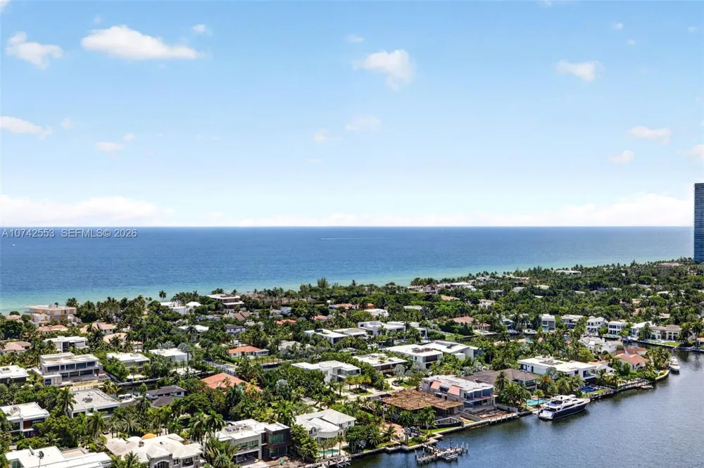 3802 NE 207th St #2802 Aventura, FL 33180