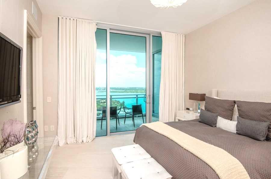 10295 COLLINS AV #1202 Bal Harbour, FL 33154