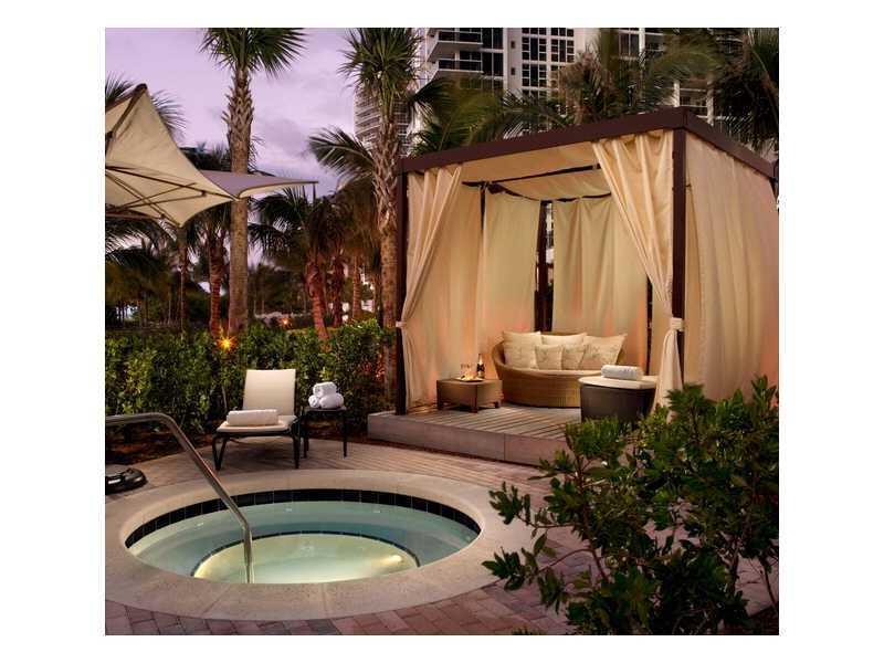 10295 COLLINS AV #1202 Bal Harbour, FL 33154