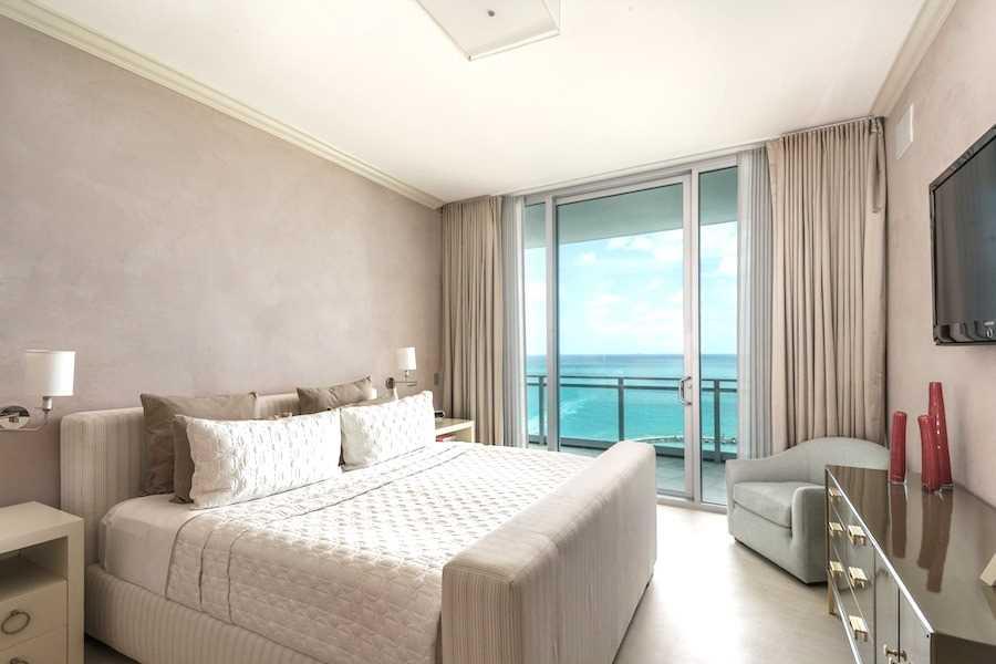 10295 COLLINS AV #1202 Bal Harbour, FL 33154