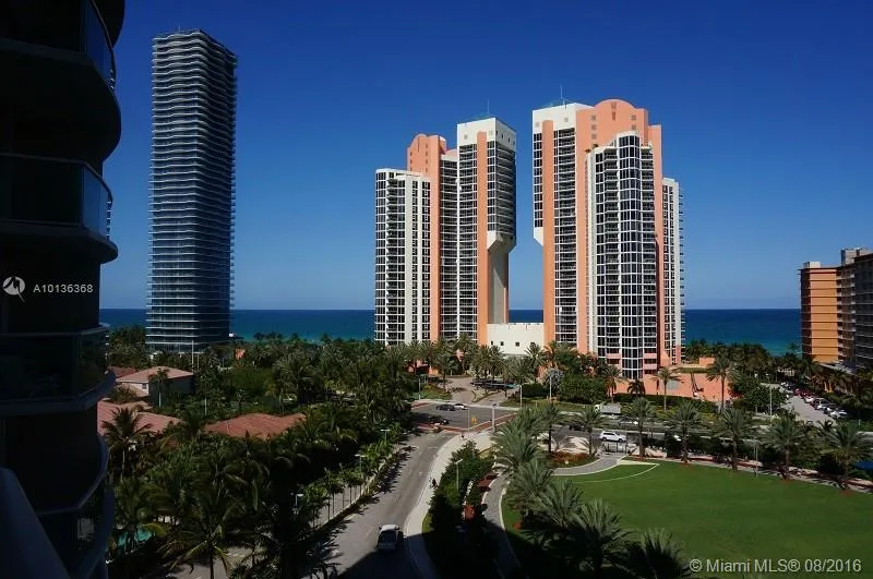 19370 COLLINS AV SEASONAL #923 Sunny Isles Beach, FL 33160