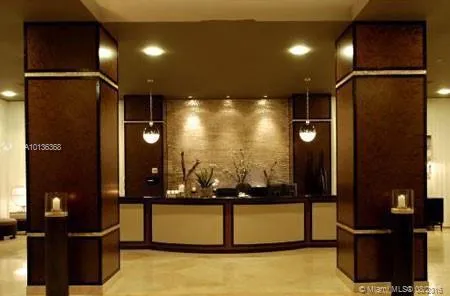 19370 COLLINS AV SEASONAL #923 Sunny Isles Beach, FL 33160