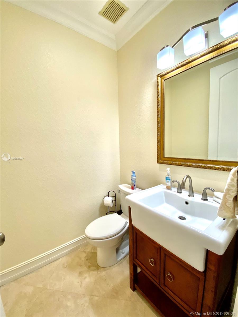 Address Not Shown Hollywood, FL 33019