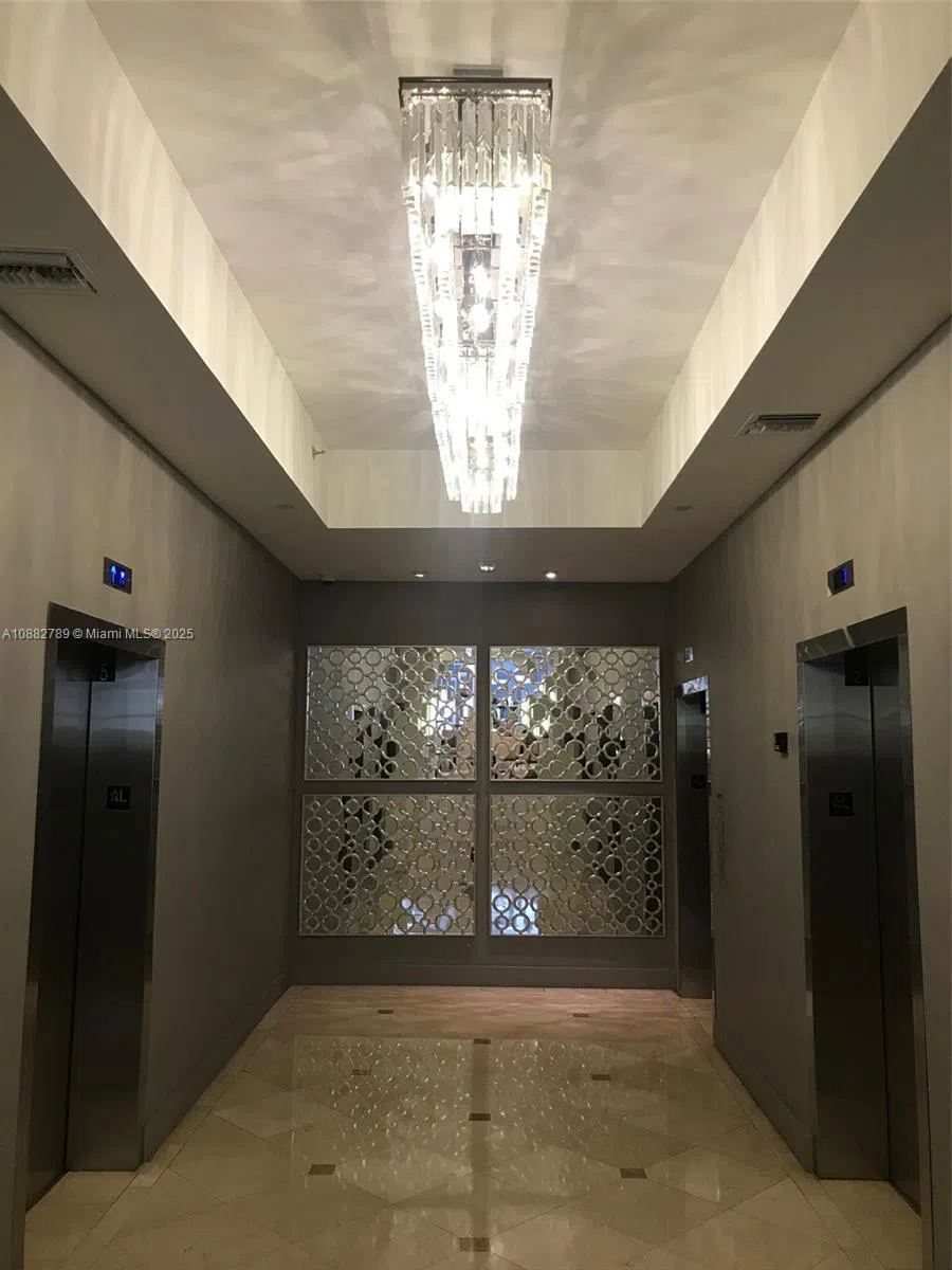 100 Lincoln Rd #644 Miami Beach, FL 33139