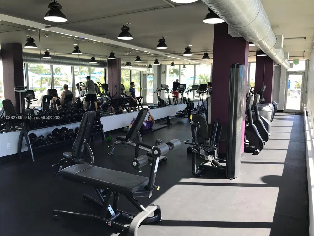 100 Lincoln Rd #644 Miami Beach, FL 33139