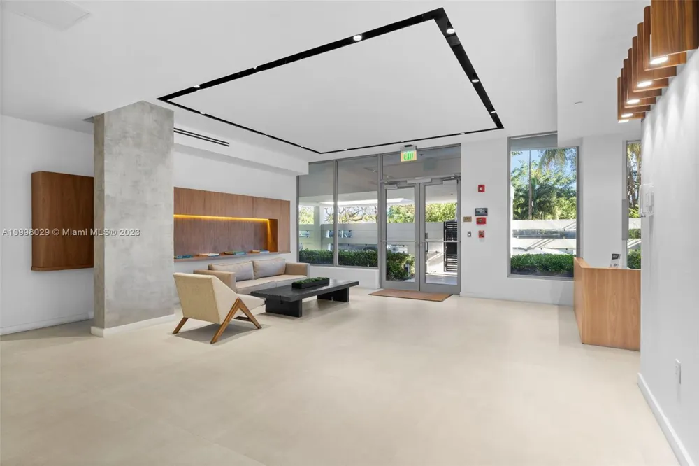 13800 Highland Dr #504 North Miami Beach, FL 33181