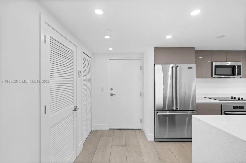 13800 Highland Dr #504 North Miami Beach, FL 33181