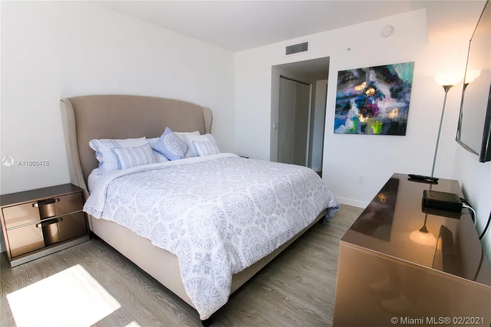 2600 E Hallandale Beach Blvd #T2002 SEASONAL Hallandale Beach, FL 33009