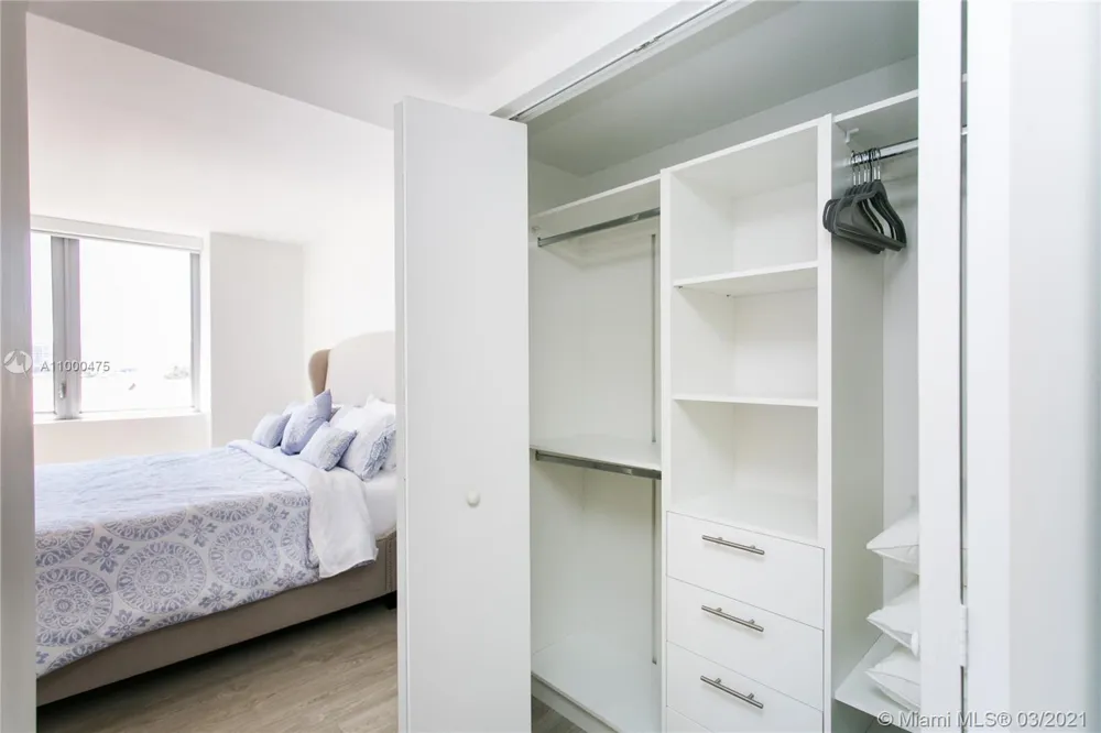 2600 E Hallandale Beach Blvd #T2002 SEASONAL Hallandale Beach, FL 33009