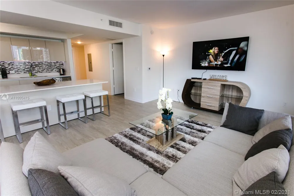 2600 E Hallandale Beach Blvd #T2002 SEASONAL Hallandale Beach, FL 33009