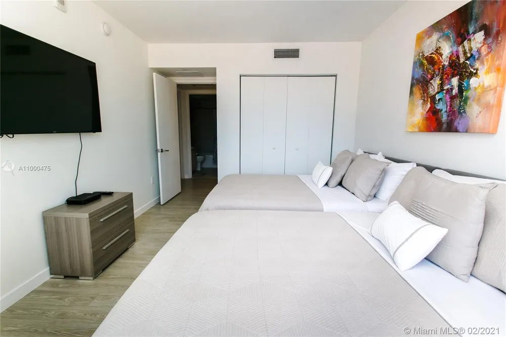 2600 E Hallandale Beach Blvd #T2002 SEASONAL Hallandale Beach, FL 33009