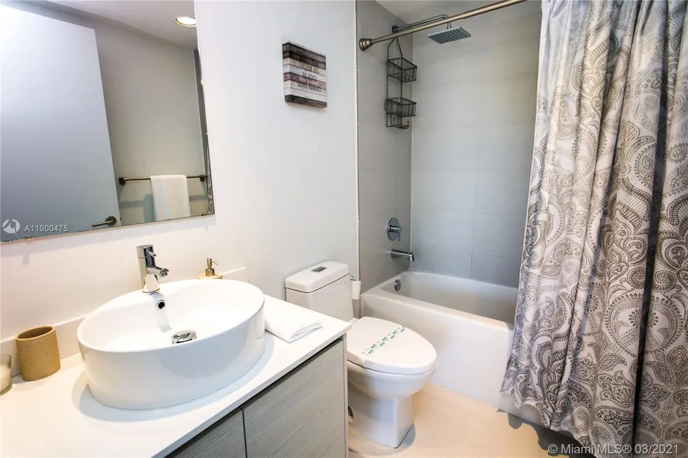 2600 E Hallandale Beach Blvd #T2002 SEASONAL Hallandale Beach, FL 33009