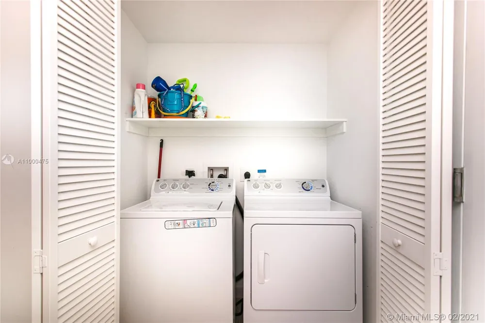 2600 E Hallandale Beach Blvd #T2002 SEASONAL Hallandale Beach, FL 33009