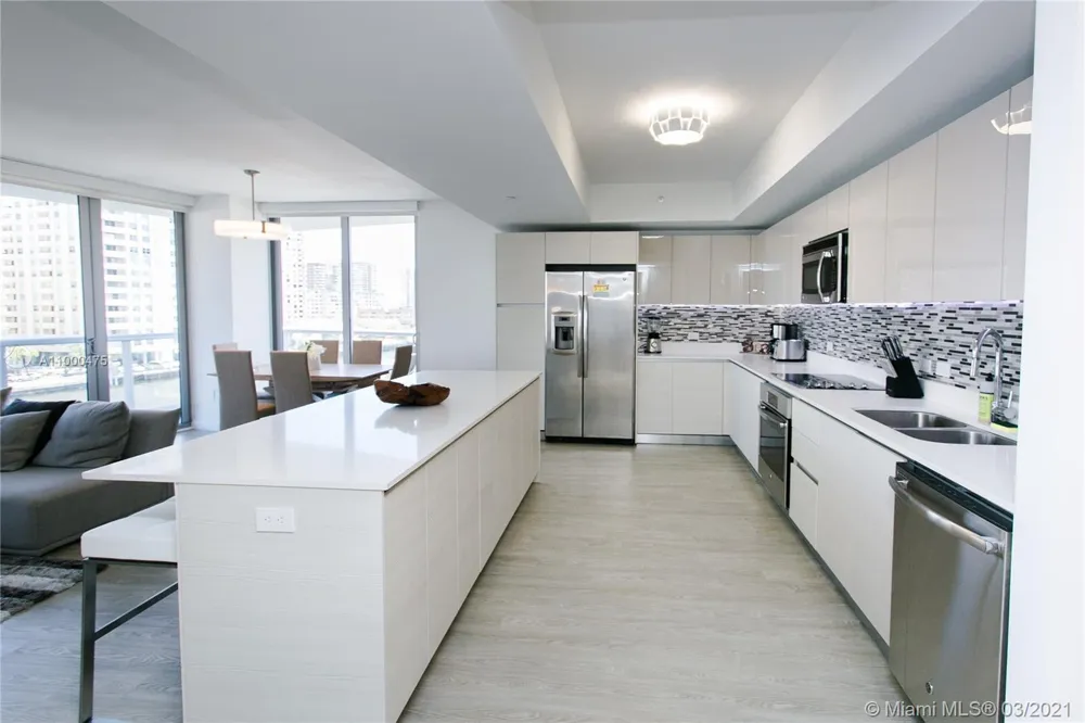 2600 E Hallandale Beach Blvd #T2002 SEASONAL Hallandale Beach, FL 33009