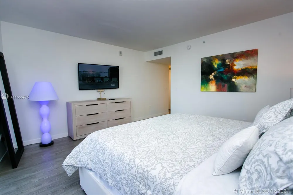 2600 E Hallandale Beach Blvd #T2002 SEASONAL Hallandale Beach, FL 33009