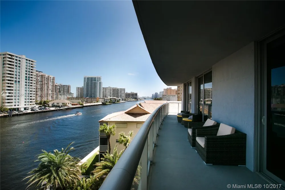 2600 E Hallandale Beach Blvd #T501 SEASONAL Hallandale Beach, FL 33009