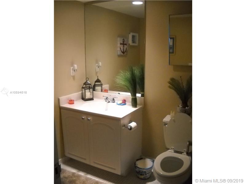 3901 S OCEAN DR #8L Hollywood, FL 33019