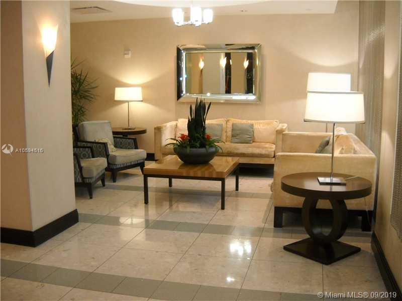 3901 S OCEAN DR #8L Hollywood, FL 33019