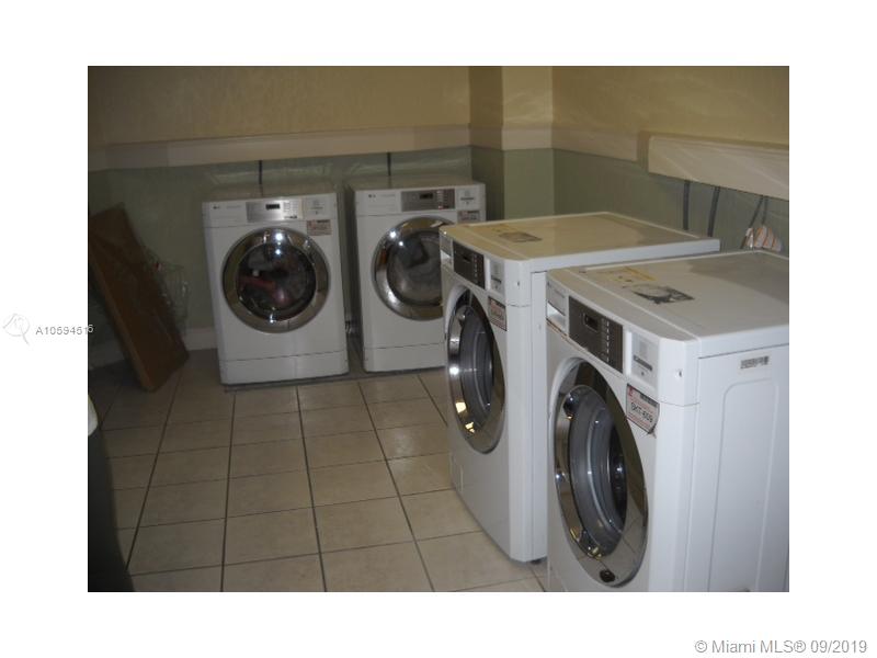 3901 S OCEAN DR #8L Hollywood, FL 33019