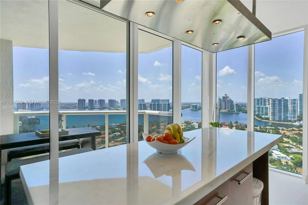 18911 Collins Ave #2705 Sunny Isles Beach, FL 33160