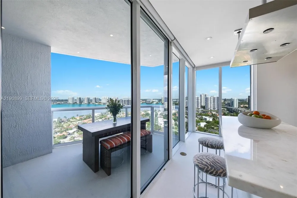 18911 Collins Ave #2705 Sunny Isles Beach, FL 33160
