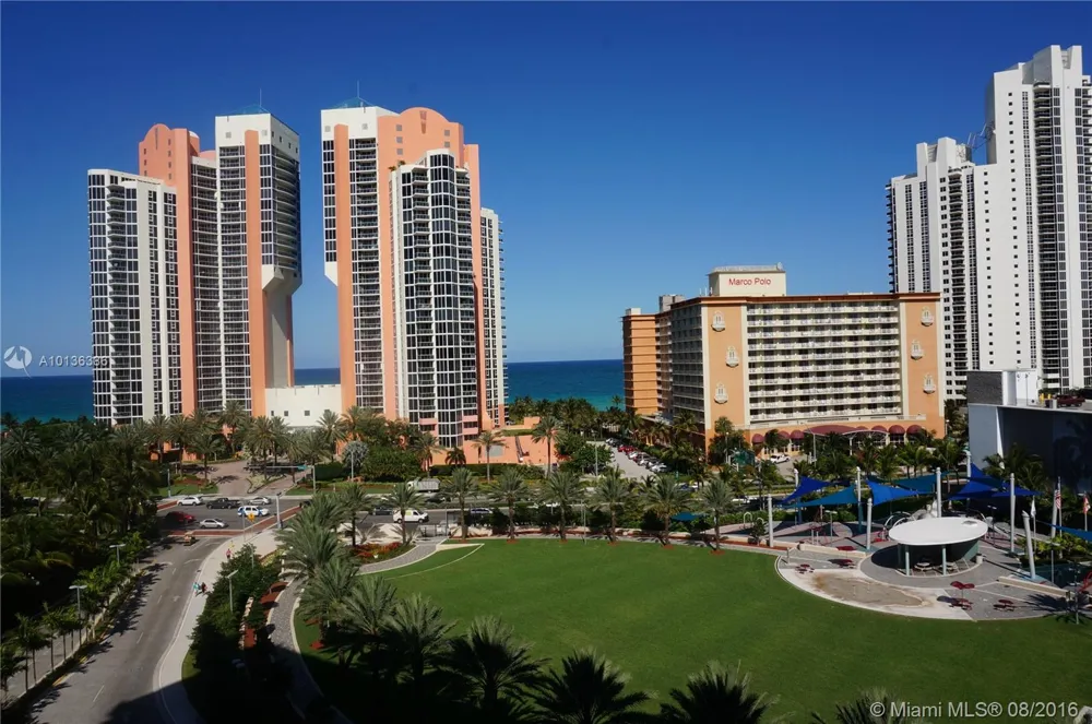 19370 COLLINS AV SEASONAL #1417 Sunny Isles Beach, FL 33160