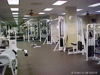 19370 COLLINS AV SEASONAL #1417 Sunny Isles Beach, FL 33160